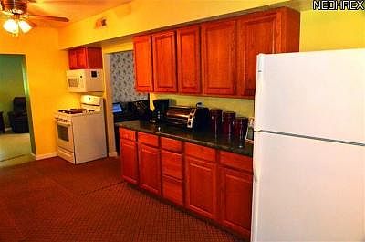 4th image of 914 Milo White Dr