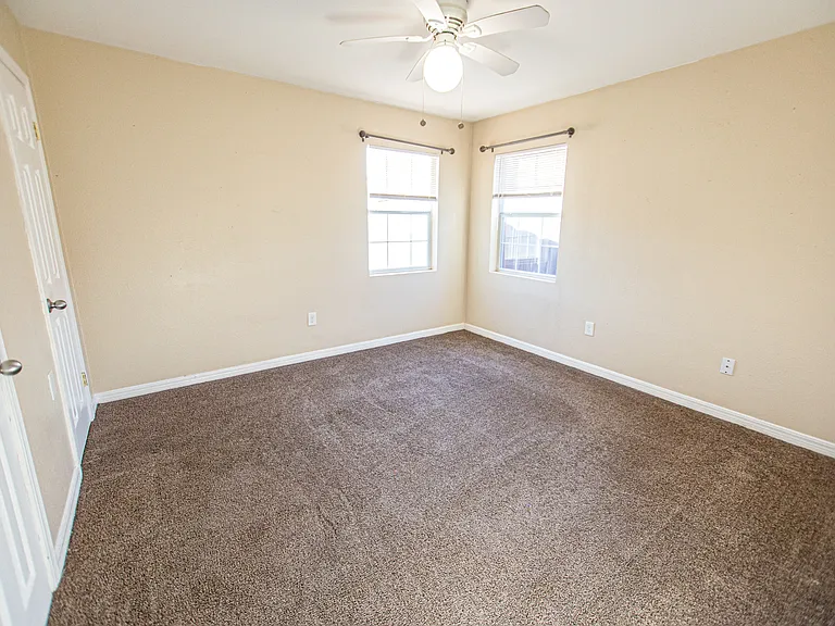 3624 Walnut Ave — Photo 9
