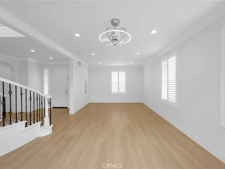 5271 Pearce Dr — Photo 10