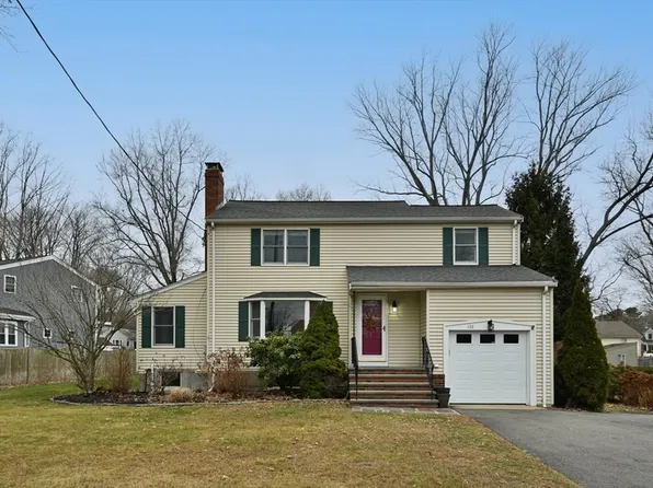 136 Main St, Lynnfield, MA 01940