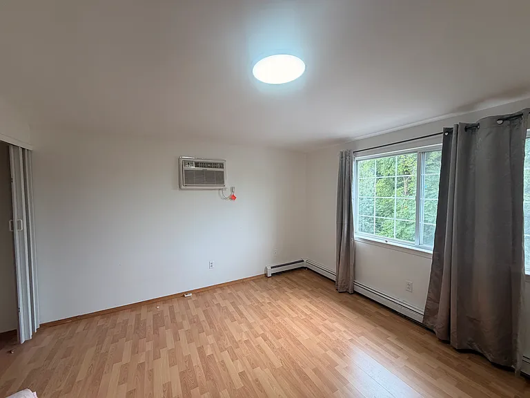 31 Elmtree Ave #2 — Photo 6