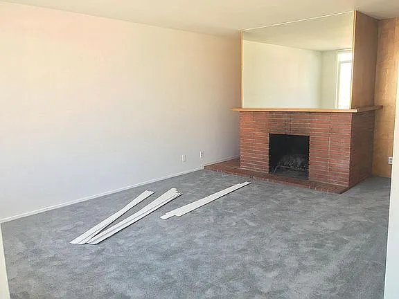 2 bed, 900 sqft, $5,800 — Photo 3