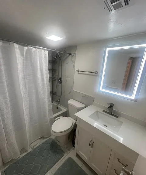 3131 W Cochise Dr — Photo 2