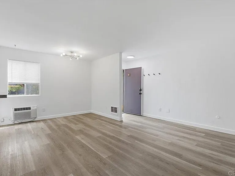7980 Mission Center Ct #F — Photo 2