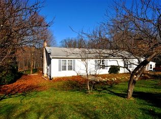 160 Hillside Ln, New Ringgold, PA 17960