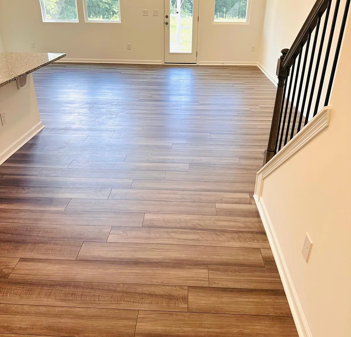 3 bed, 2.5 bath, 2178 sqft, $1,895 — Photo 3
