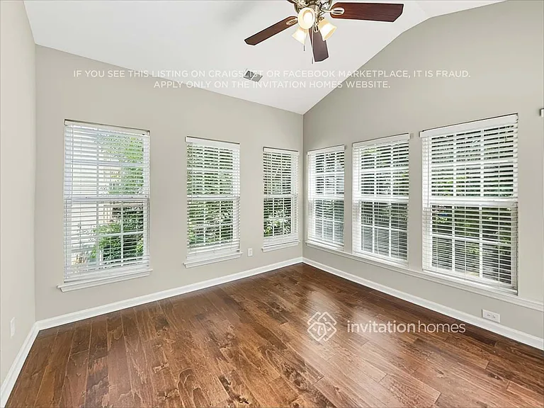 6918 Olmsford Dr — Photo 21