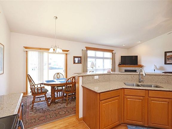 3rd image of 1130 Cedar Dr
