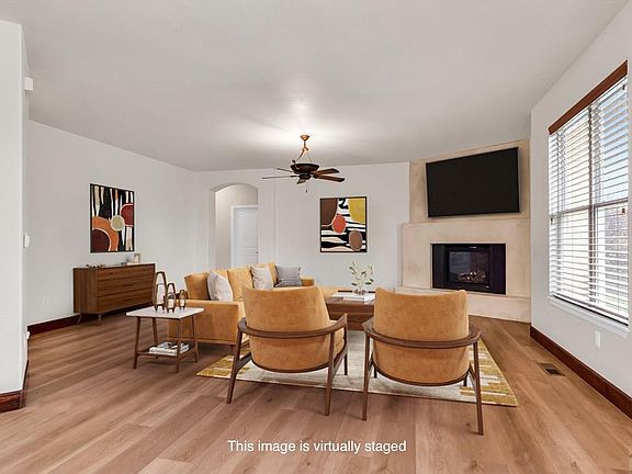 4th image of 4422 Turnberry Cres