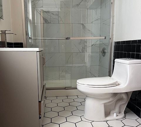 5th image of 282 Summer St APT 1