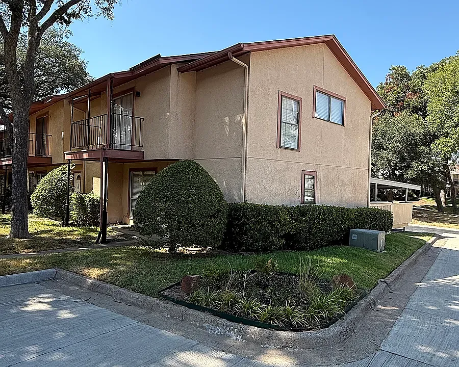 5602 Marina Dr #40
