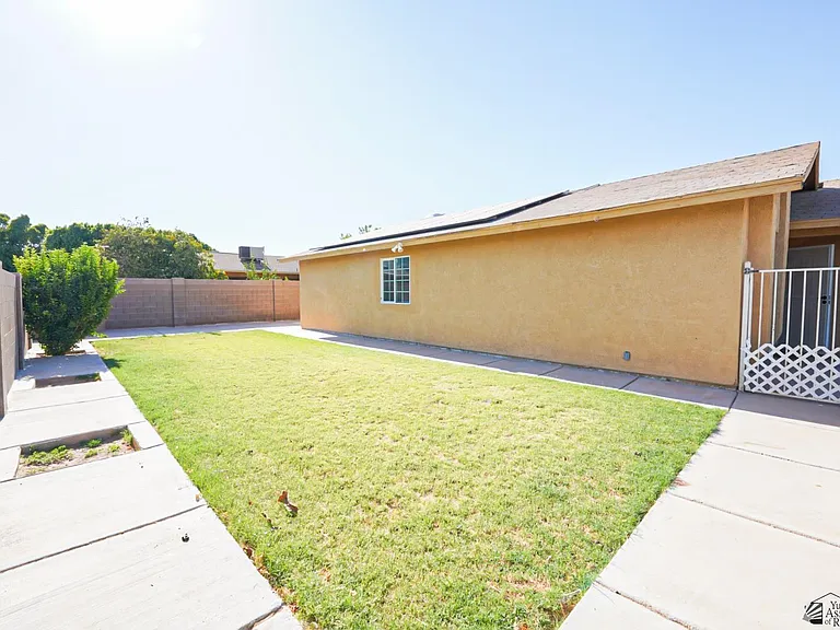2146 S 47th Ave — Photo 13