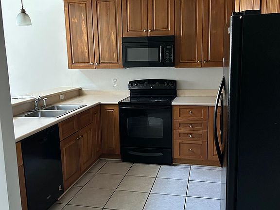 4th image of 3267 Sugar Berry Way