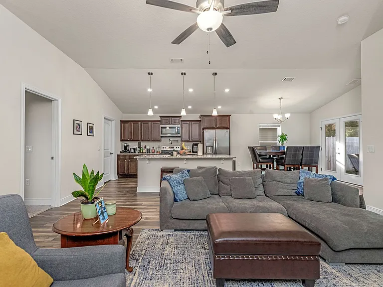 5101 Peach Dr — Photo 6