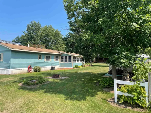 442 N Greeley Ave, Harpers Ferry, IA 52146