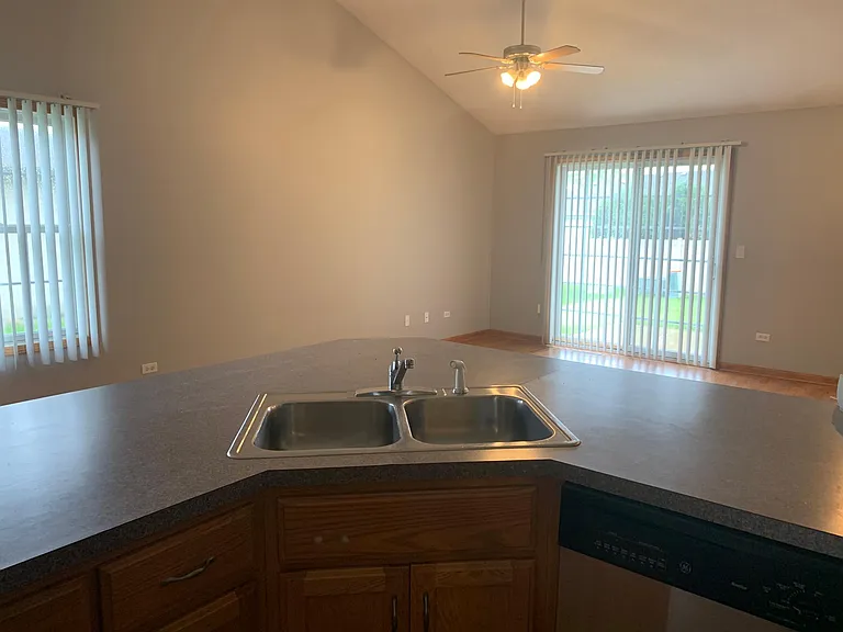 1645 Mid Court Dr — Photo 5