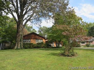 100 Circle Dr, Springfield, IL 62703