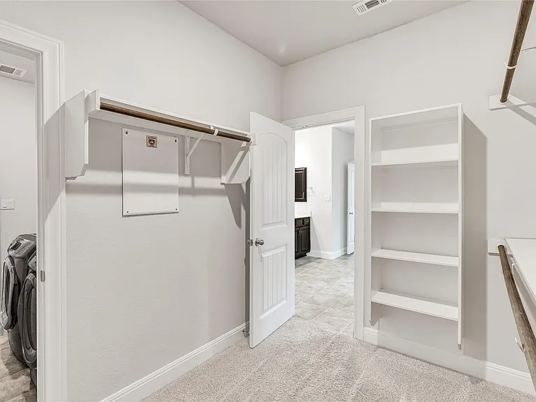 5300 Cipriano Dr — Photo 21