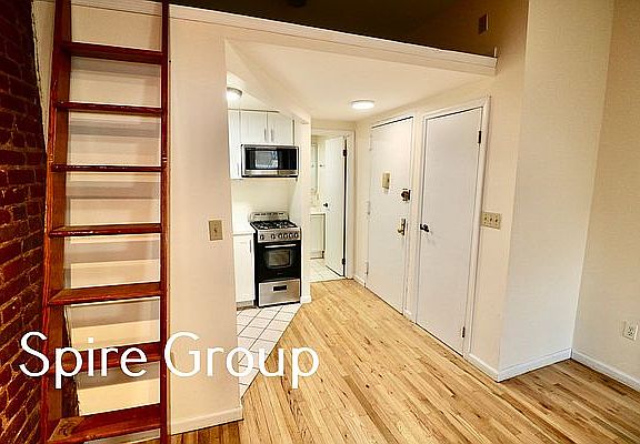 5th image of 722 Amsterdam Ave APT 2B