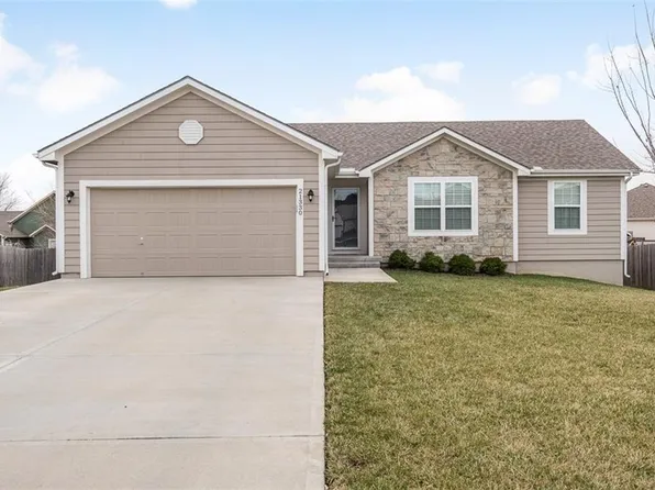 21330 Millridge St, Spring Hill, KS 66083