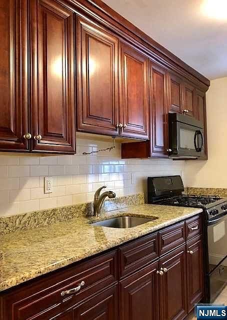 1st image of 2340 Linwood Ave APT 1A