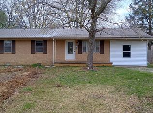 302 Hazel Rd, Ripley, MS 38663