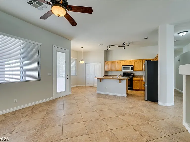 1404 Pullman Pointe Ct — Photo 14