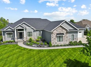 2801 Grey Oaks Blvd, Fort Wayne, IN 46814