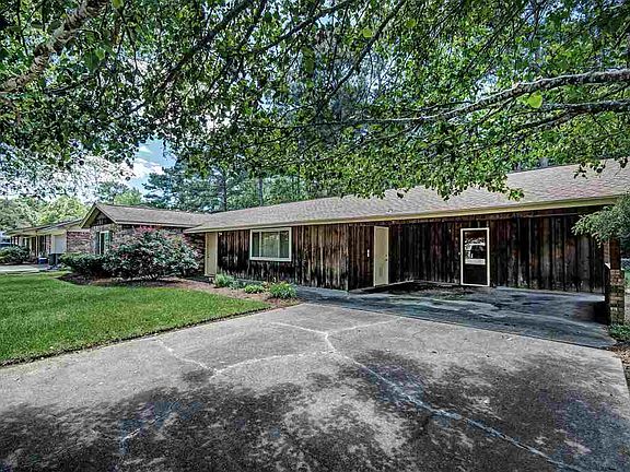4th image of 239 Belaire Dr