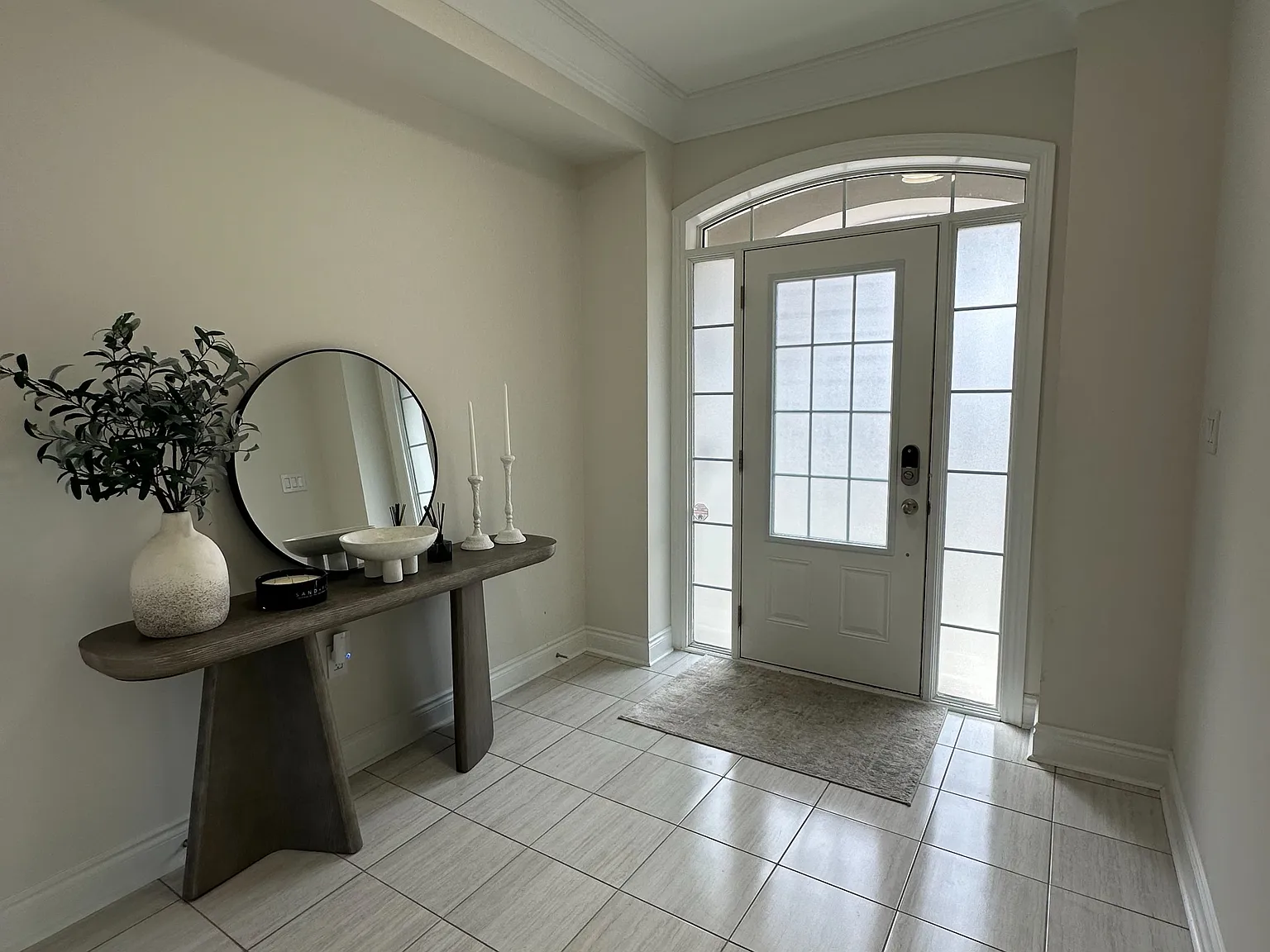 3 bed, $4,250 — Photo 2