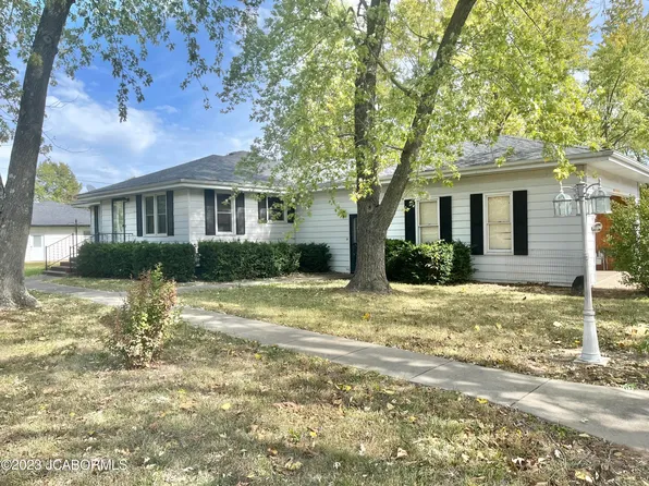 1614 Monroe St, Centertown, MO 65023