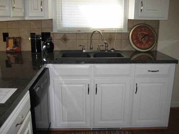 5th image of 321 Remington Dr