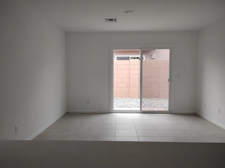9675 W Piccadilly Rd — Photo 25