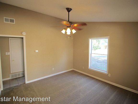 3rd image of 575 Hillbrook Dr