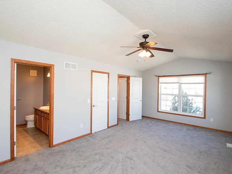 15119 Fanning Dr N — Photo 10