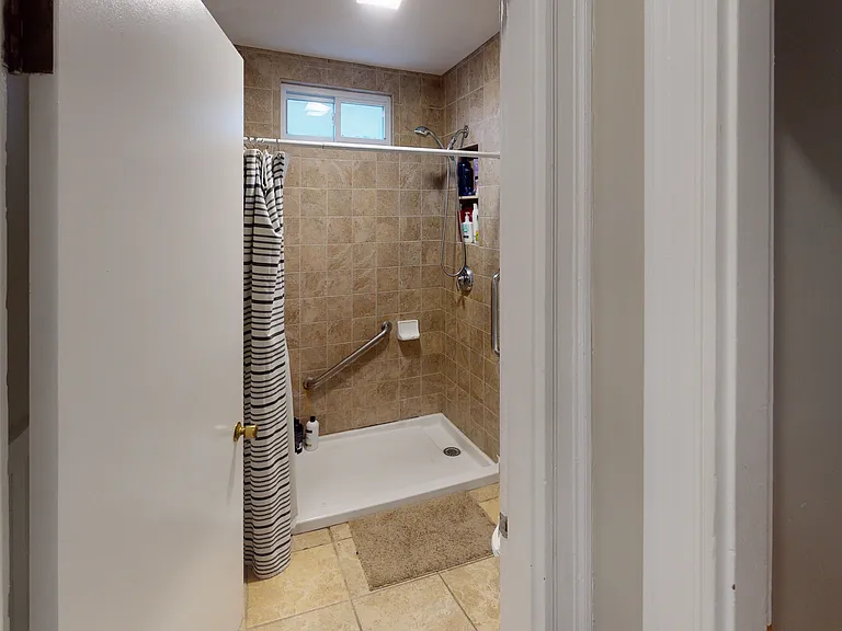 23 Rogers Ave — Photo 3