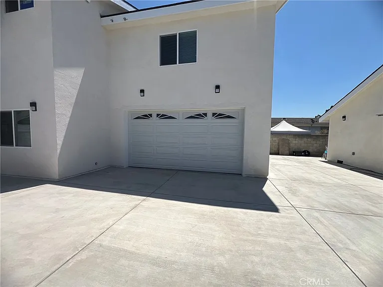 3811 Live Oak St — Photo 3