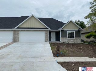 1196 Augusta Dr, Seward, NE 68434