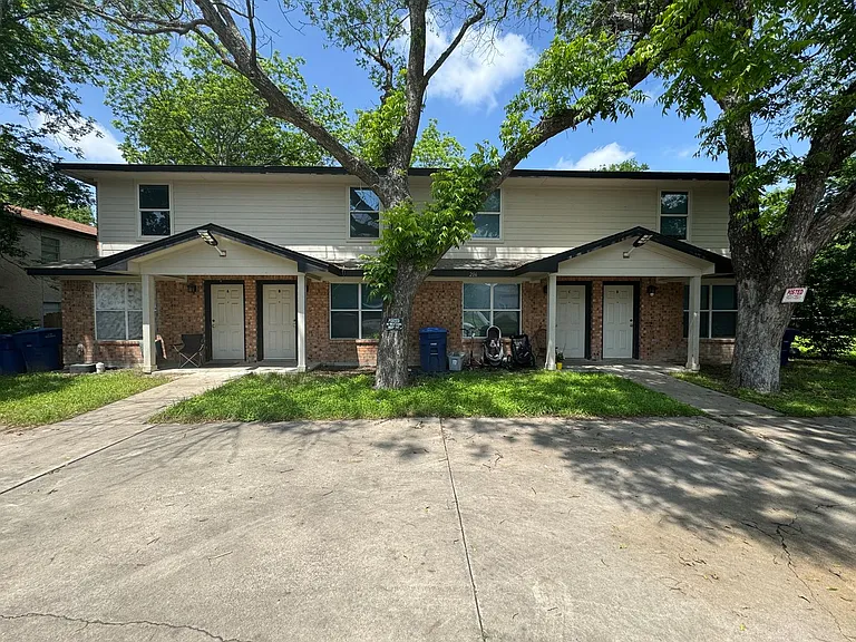 206 Veterans Ave — Photo 1