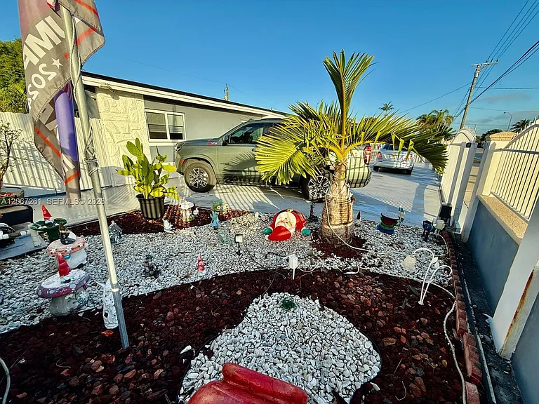 6202 SW 107th Ave — Photo 38