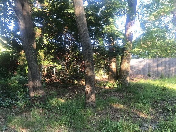 3rd image of 2502 S Lakeshore Dr