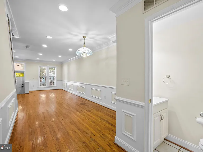 514 N Milton Ave — Photo 7