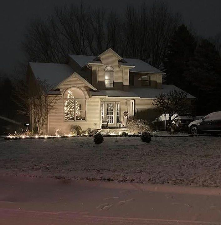 1st image of 3528 Jeannette Dr