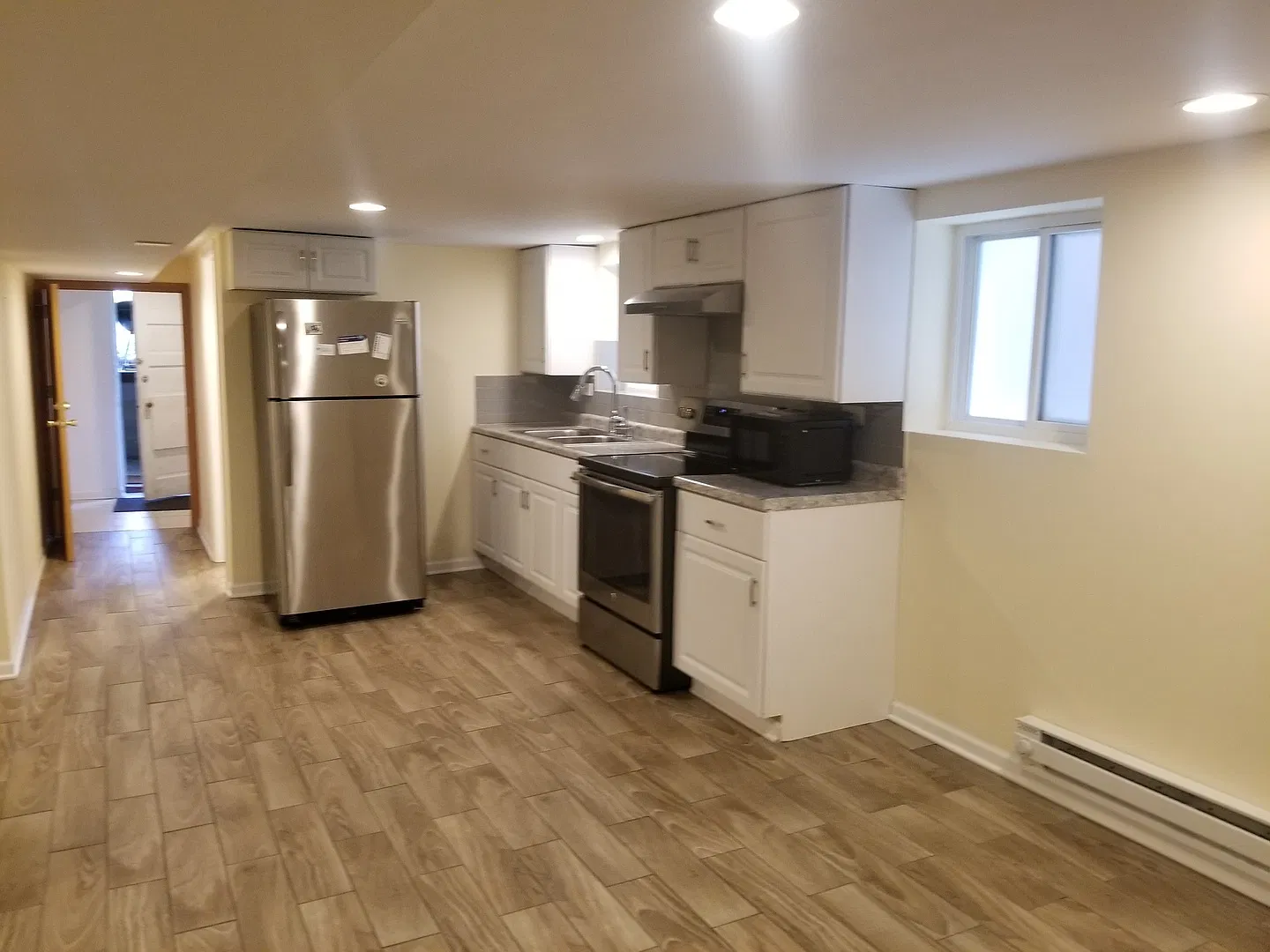5849 N Maplewood Ave — Photo 2