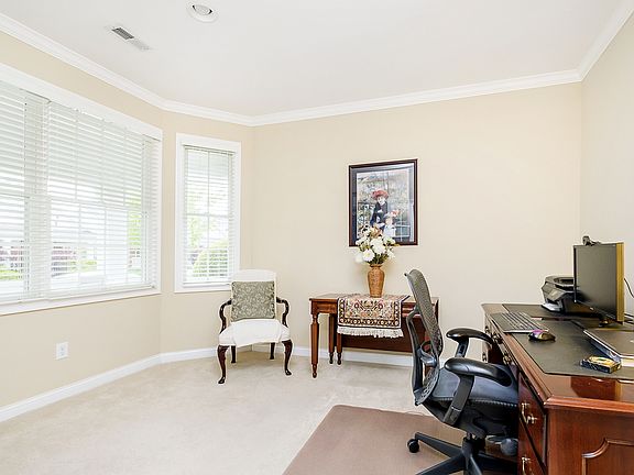 5th image of 4429 Statesmen Way