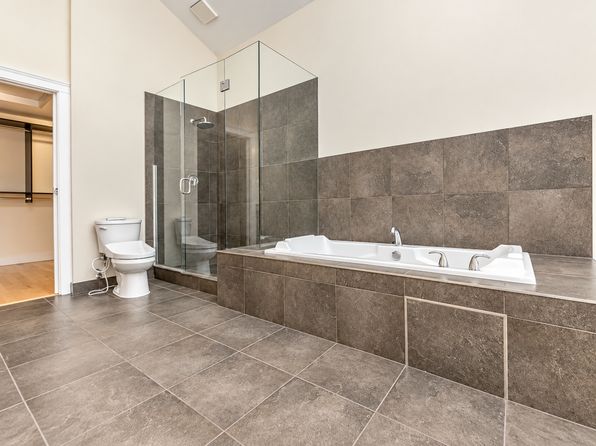 4 bedroom rental in West Vancouver — photo 24