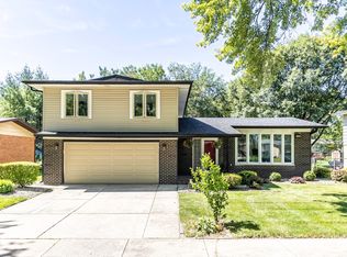 736 W Sunset Dr, Glenwood, IL 60425
