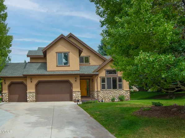 251 Black Bear Dr, Gypsum, CO 81637