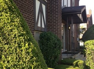 7040 100th St APT 108, Chicago Ridge, IL 60415