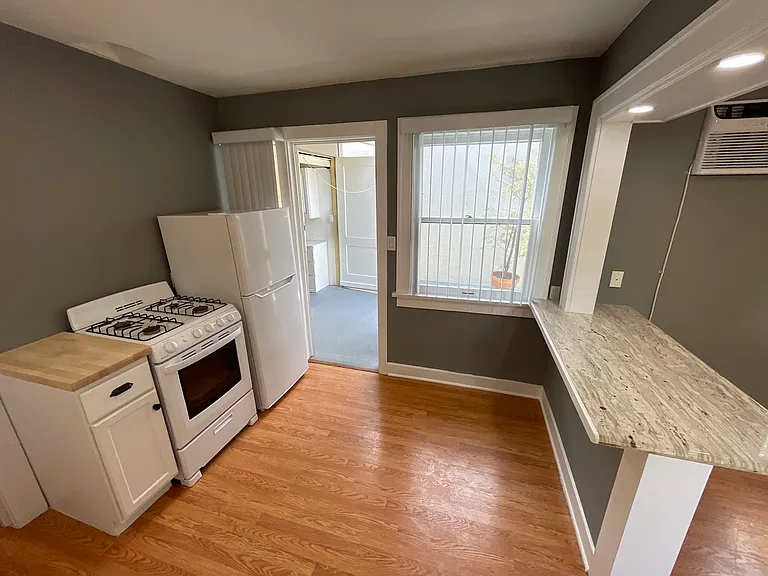 Braddock Dr — Photo 18